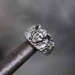 Medusa Ring