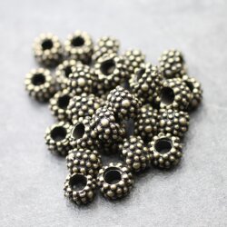 10 Metall Perlen Brombeeren, altmessing