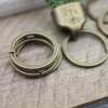 5 Antique Bronze metal Keyrings, 30 mm